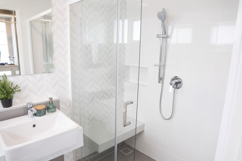 Compact Shower with Modern Touches